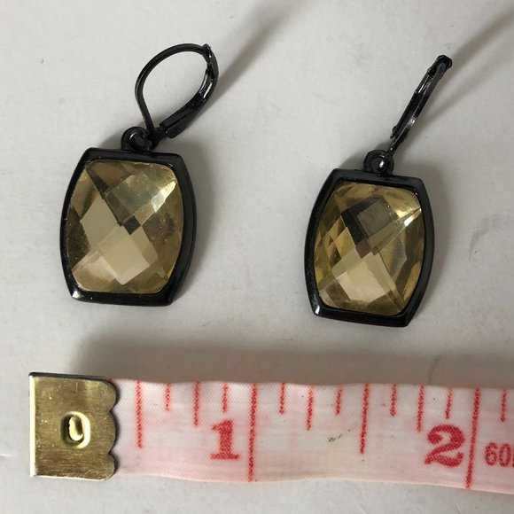 Joan Rivers Vintage clear with a hint of  pale yellow Lever Back Earrings - Picture 3 of 6